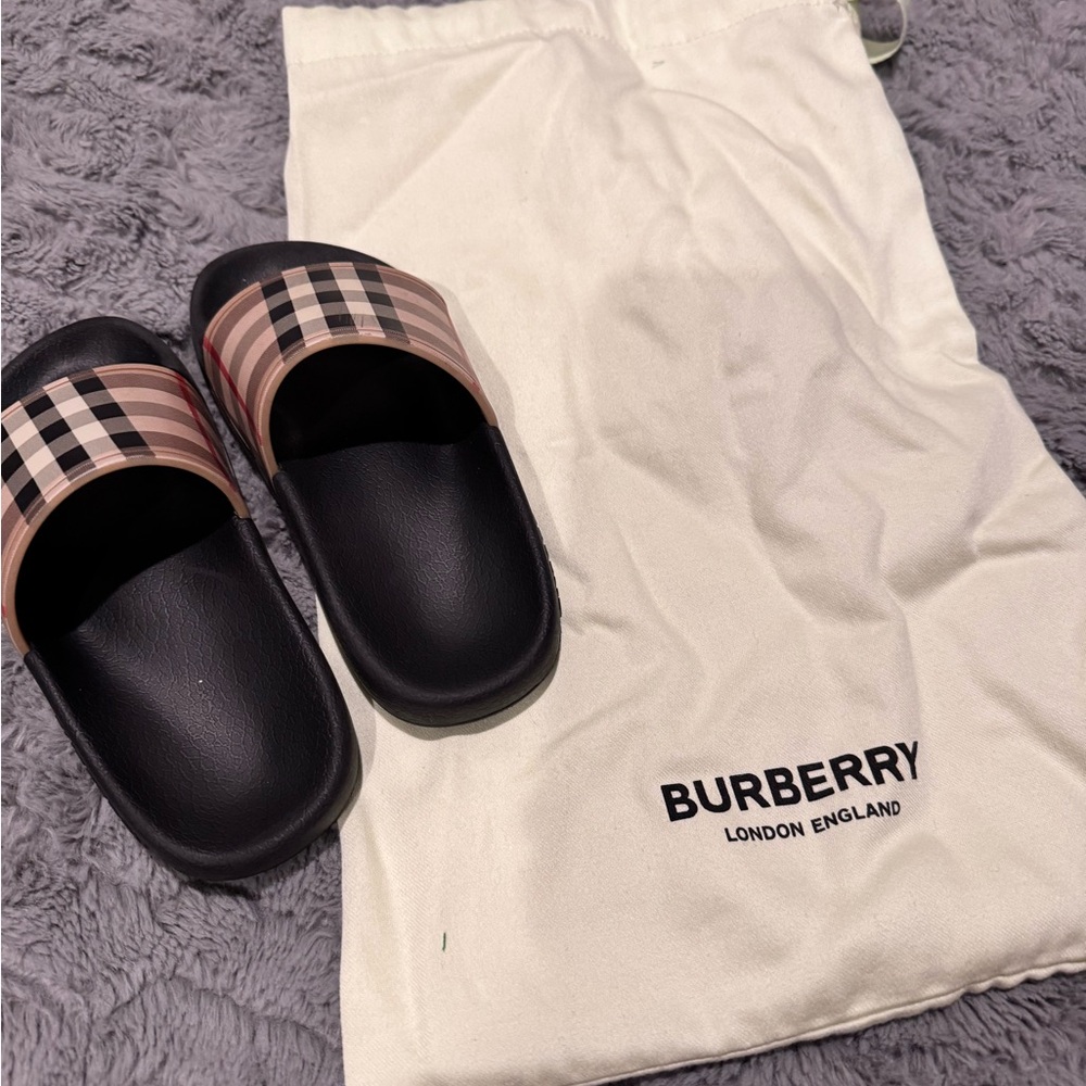 Burberry Black Slides with Classic Check Strap w/dust bag - size Toddlers